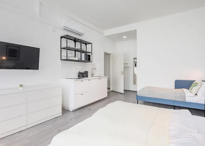 Absolute - New - Sunny Budapest